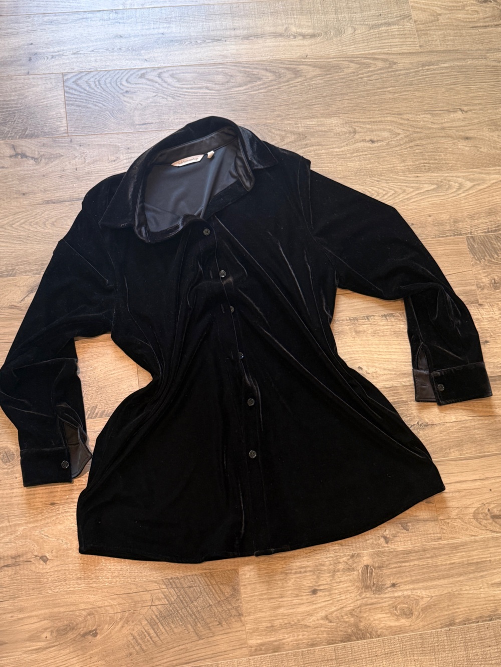 Soft Surroundings 90s mom core  Black Velvet Button-up shirt - Size L